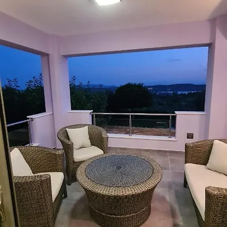 Prázdninový dům Dalousa Riviera - In *