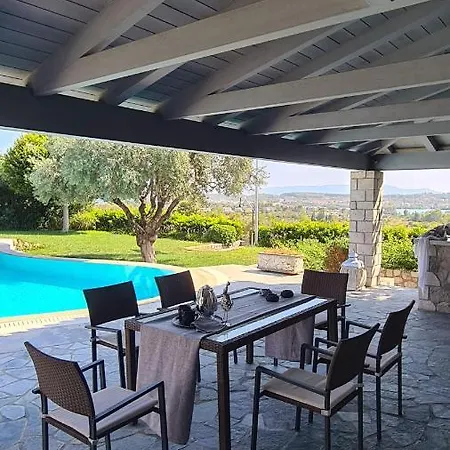 Dalousa Riviera - In Prázdninový dům *